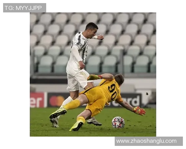 杭州羽毛球队防守革新与欧冠足球的精彩碰撞探索 杭州羽毛球队防守革新与欧冠足球的精彩碰撞探索